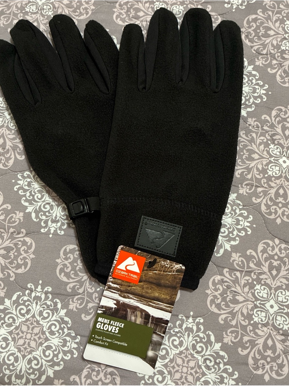 Ozark Trail Men’s Black Fleece Gloves with Wrist Clip